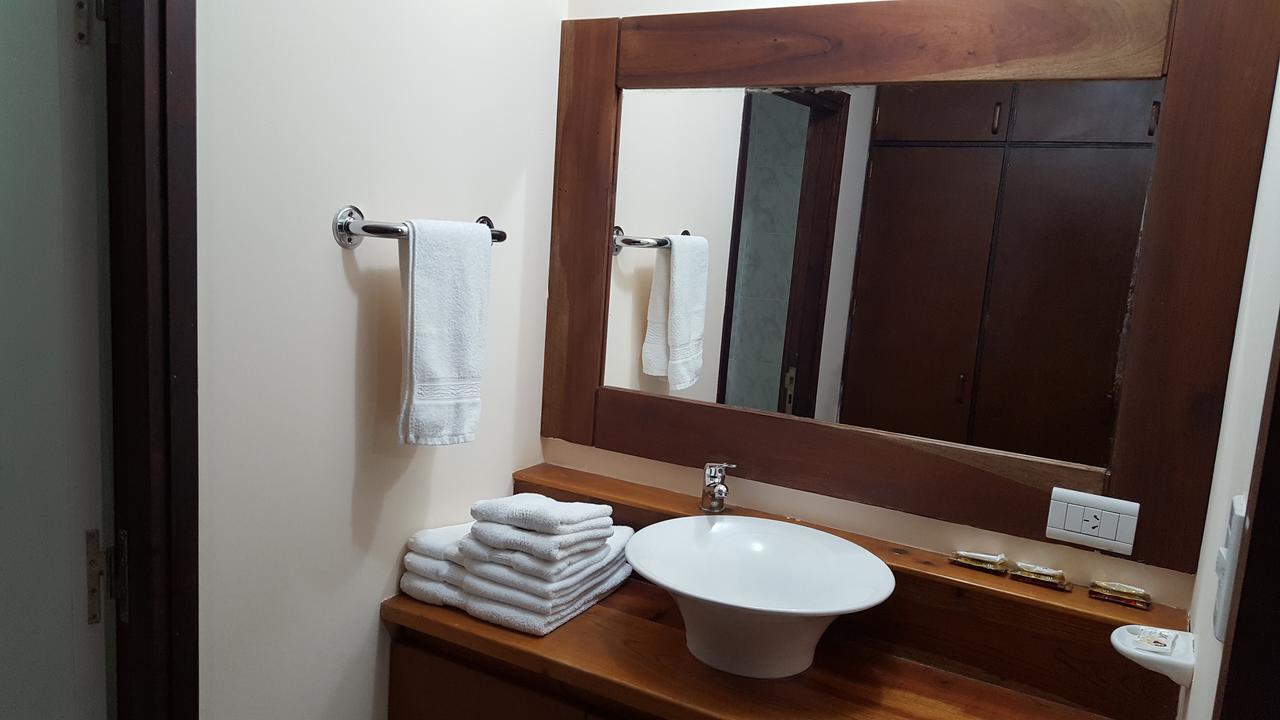 Hotel Mora Los Antiguos Esterno foto