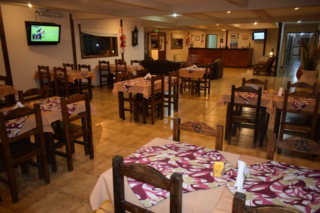 Hotel Mora Los Antiguos Esterno foto