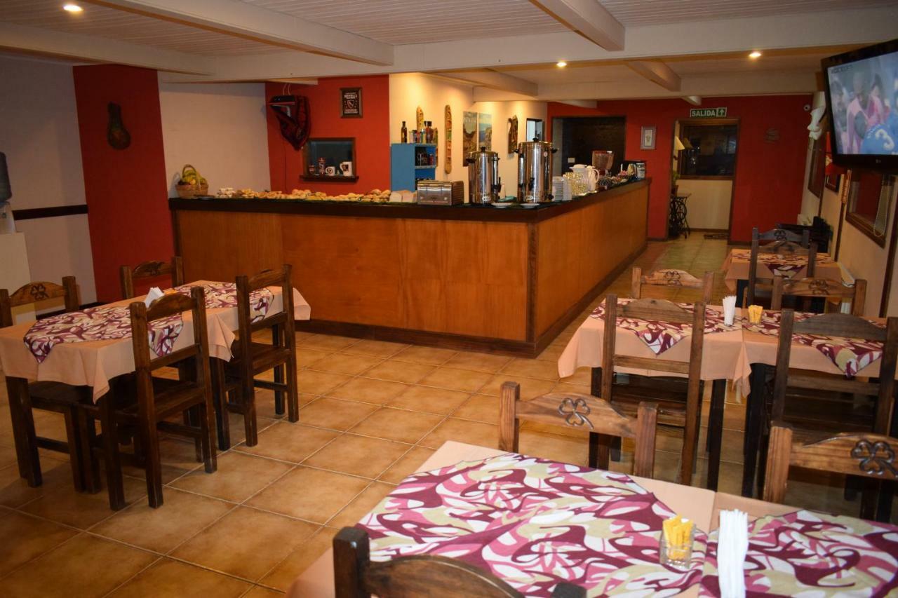 Hotel Mora Los Antiguos Esterno foto
